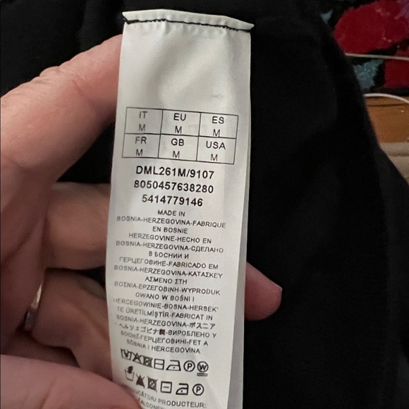 NWOT FALCONERI Italy Black Cashmere Sweater Women’s Medium - Picture 7 of 7